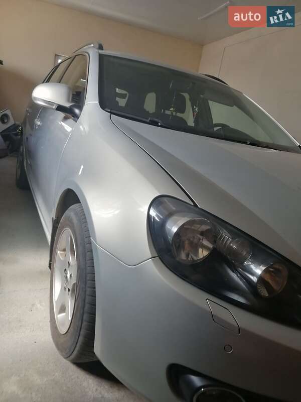 Универсал Volkswagen Golf 2010 в Павлограде фото 3 Универсал Volkswagen Golf 2010 в Павлограде