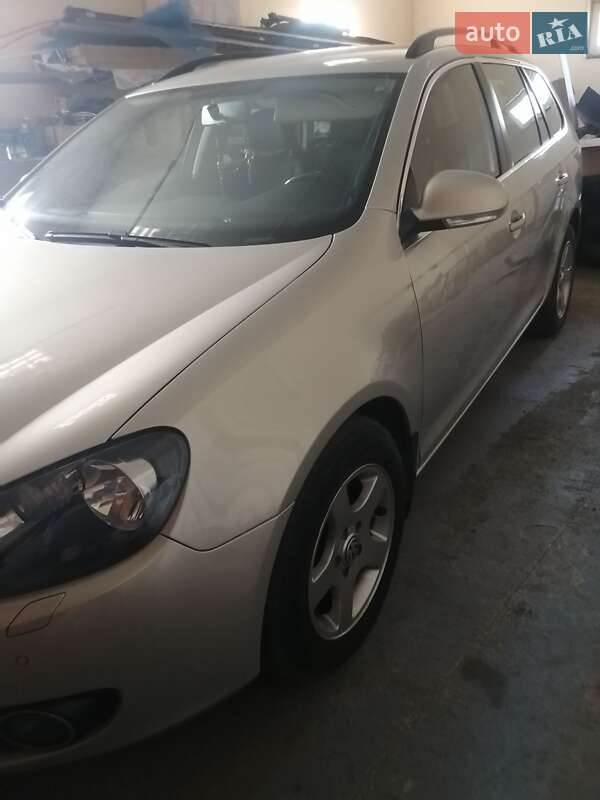 Универсал Volkswagen Golf 2010 в Павлограде фото 6 Универсал Volkswagen Golf 2010 в Павлограде