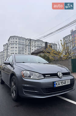 Хетчбек Volkswagen Golf 2014 в Києві