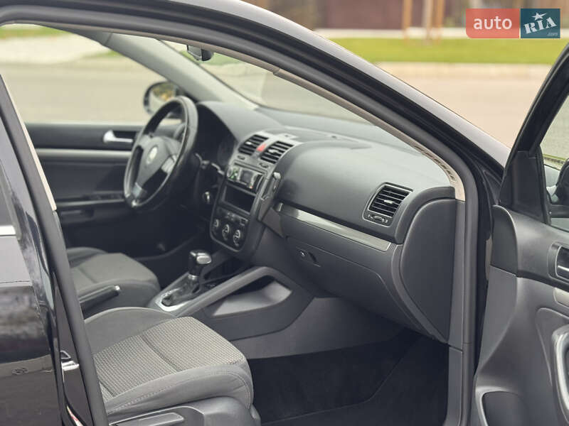 Універсал Volkswagen Golf 2008 в Запоріжжі фото 50 Універсал Volkswagen Golf 2008 в Запоріжжі