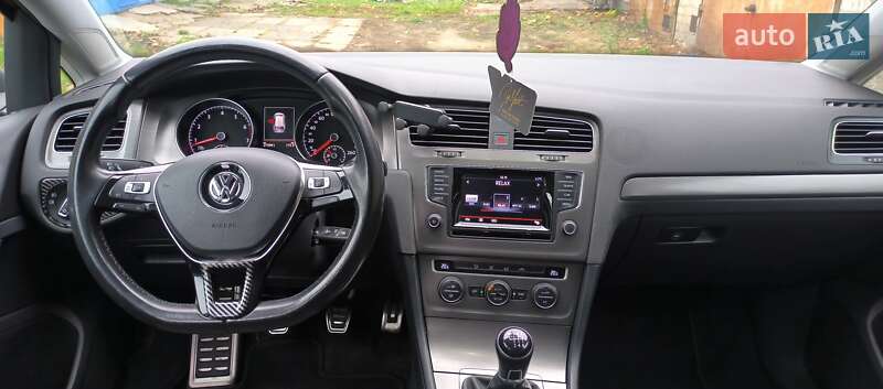 Универсал Volkswagen Golf 2013 в Черкассах