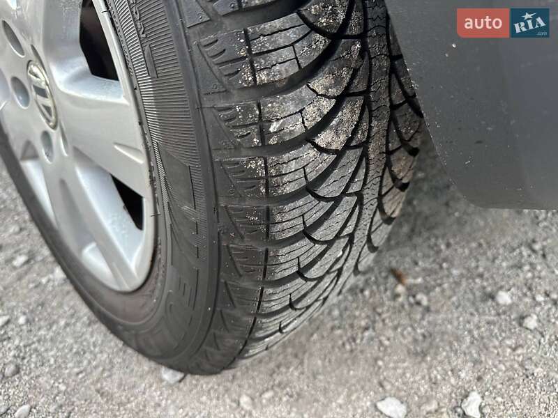 Хэтчбек Volkswagen Golf 2007 в Каменском