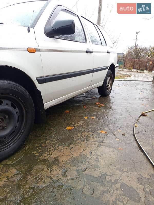 Универсал Volkswagen Golf 1998 в Нетешине