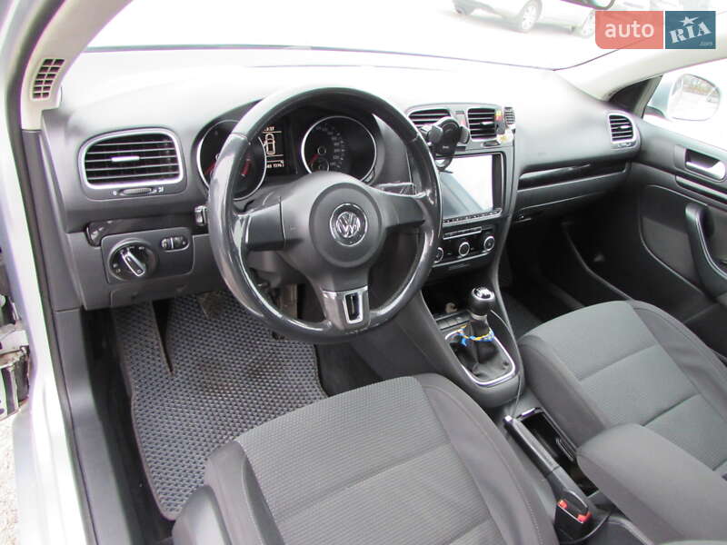 Универсал Volkswagen Golf 2012 в Кропивницком