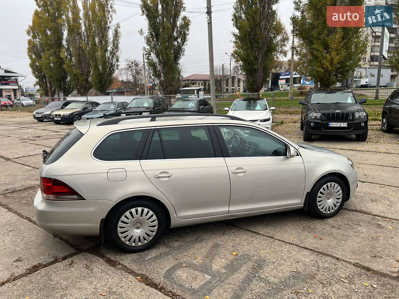 Универсал Volkswagen Golf 2009 в Харькове