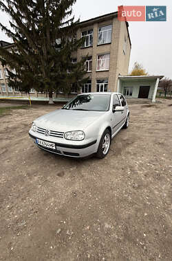 Хетчбек Volkswagen Golf 2000 в Богодухіву