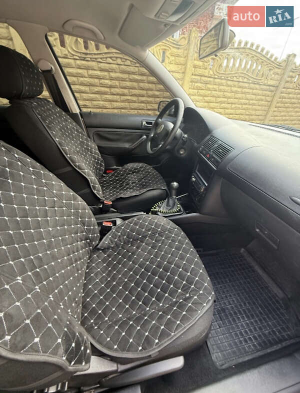 Хэтчбек Volkswagen Golf 2000 в Богодухове