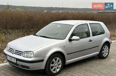Хетчбек Volkswagen Golf 2000 в Києві