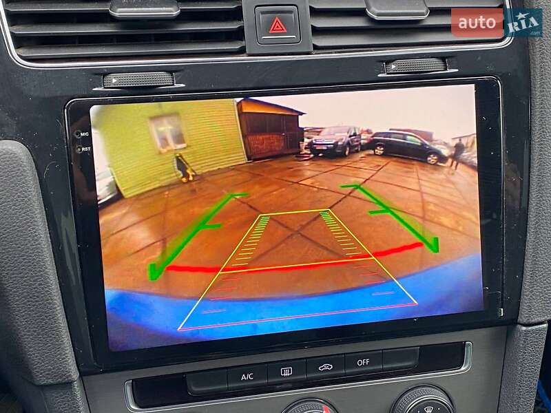 Универсал Volkswagen Golf 2015 в Киеве