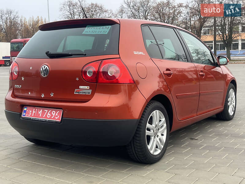 Хетчбек Volkswagen Golf 2007 в Черкасах