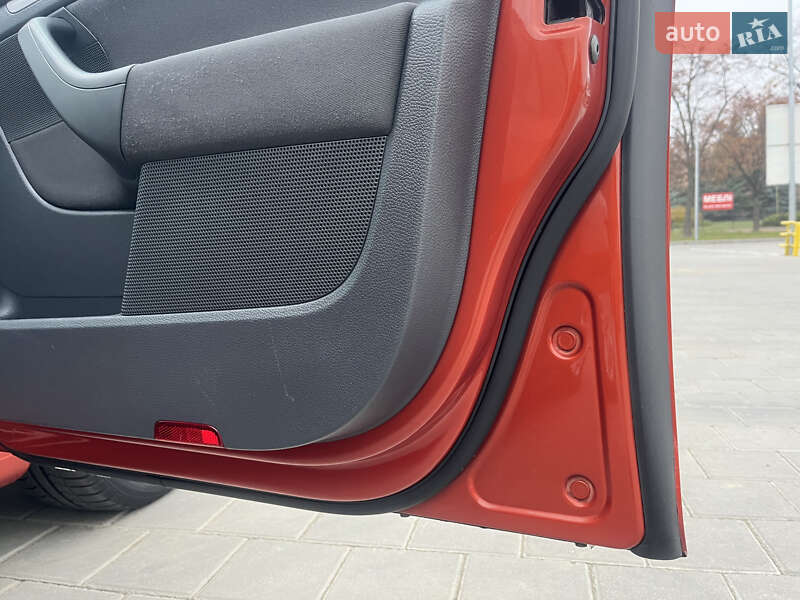 Хетчбек Volkswagen Golf 2007 в Черкасах