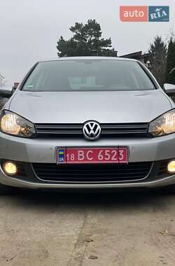 Хетчбек Volkswagen Golf 2009 в Харкові