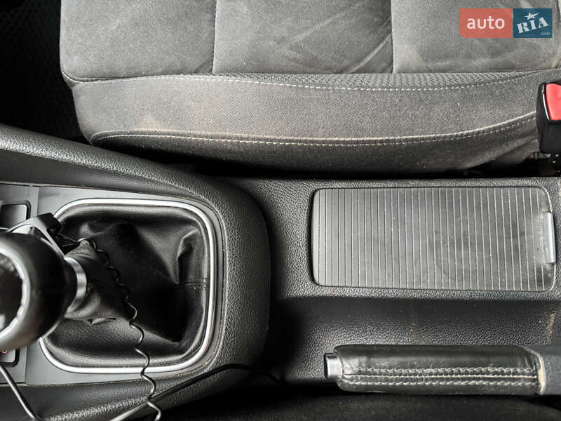 Хетчбек Volkswagen Golf 2009 в Рівному