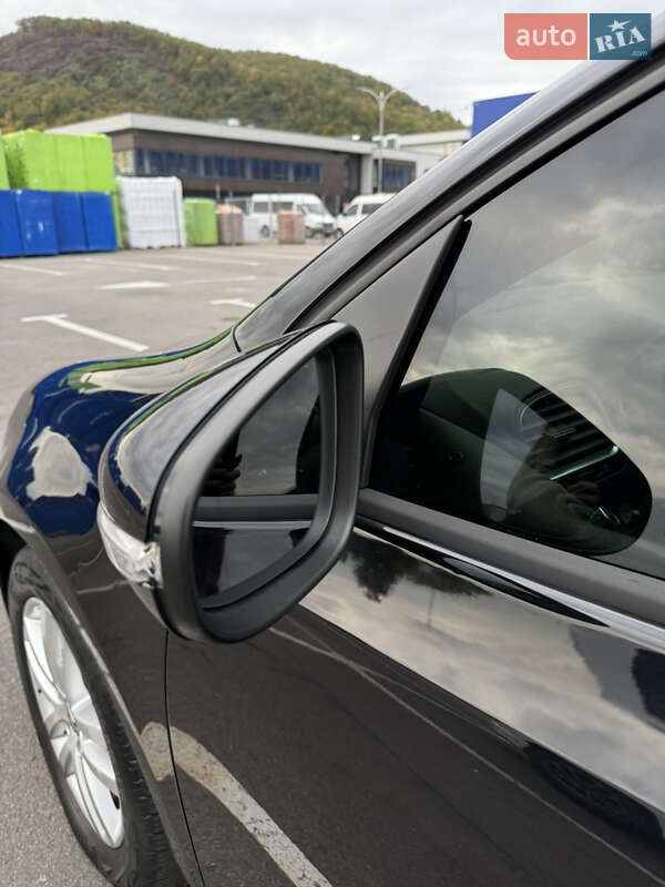 Хетчбек Volkswagen Golf 2010 в Мукачевому