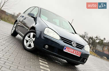 Хетчбек Volkswagen Golf 2008 в Володимирі