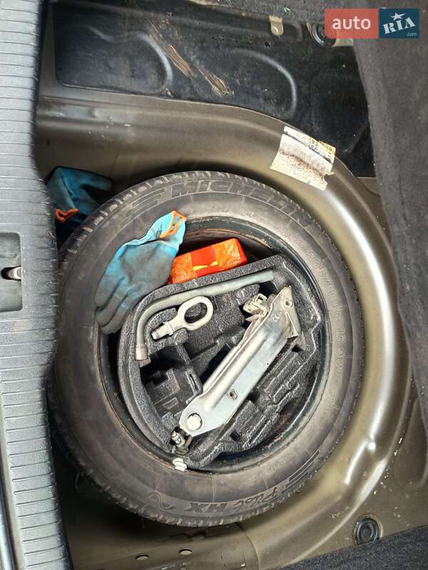 Хэтчбек Volkswagen Golf 2003 в Рогатине фото 20 Хэтчбек Volkswagen Golf 2003 в Рогатине