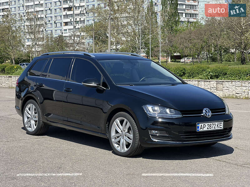 Универсал Volkswagen Golf 2015 в Запорожье