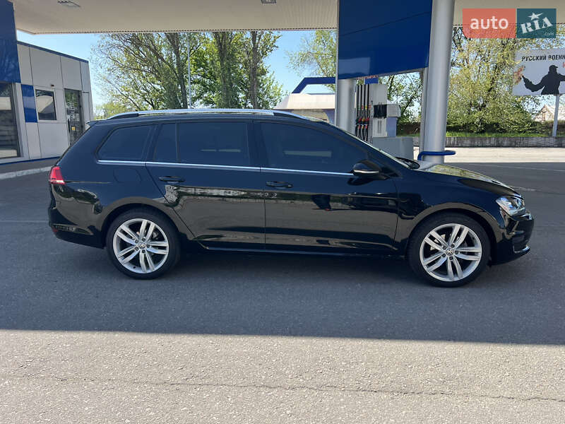 Универсал Volkswagen Golf 2015 в Запорожье