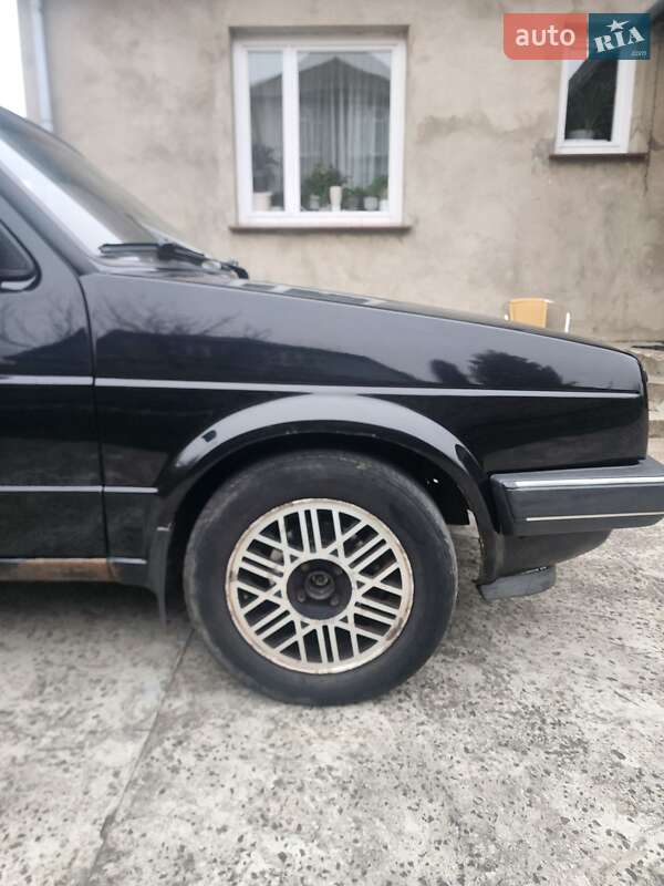 Хэтчбек Volkswagen Golf 1989 в Ровно