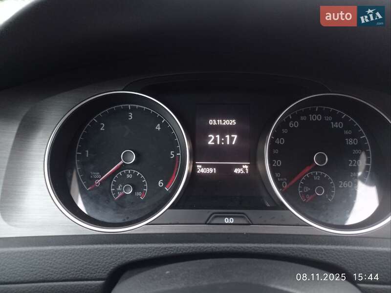 Универсал Volkswagen Golf 2013 в Черкассах