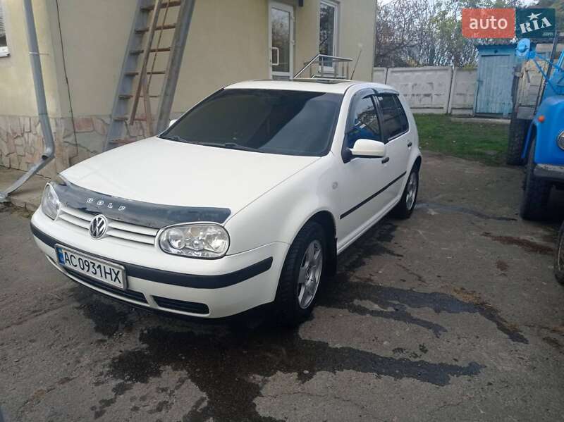 Volkswagen Golf 1998