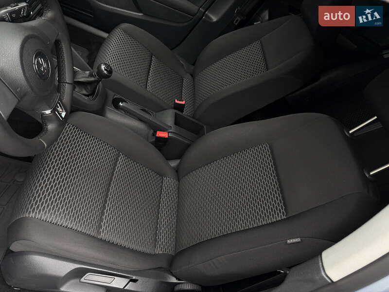 Хэтчбек Volkswagen Golf 2010 в Полтаве фото 83 Хэтчбек Volkswagen Golf 2010 в Полтаве