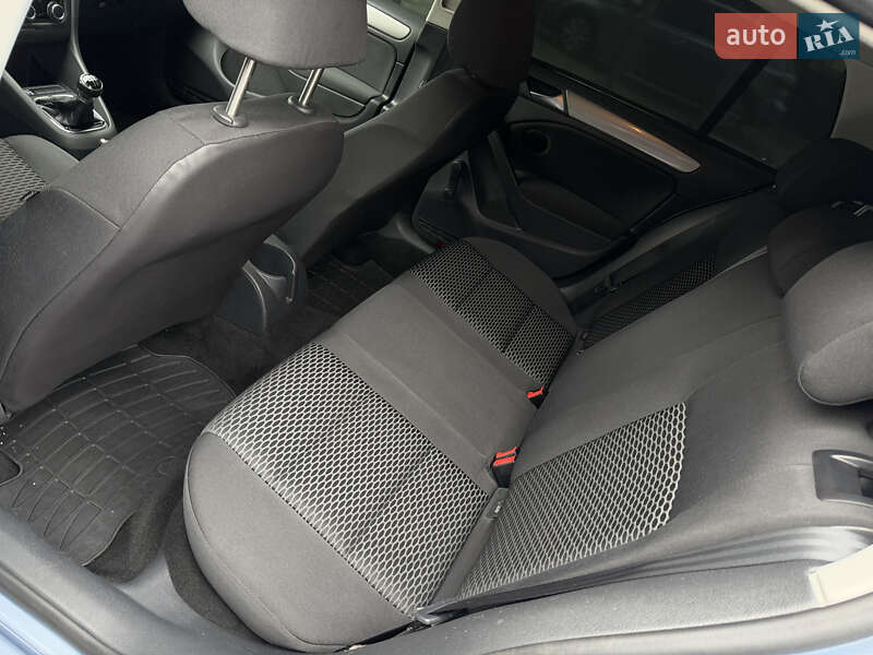 Хэтчбек Volkswagen Golf 2010 в Полтаве фото 96 Хэтчбек Volkswagen Golf 2010 в Полтаве