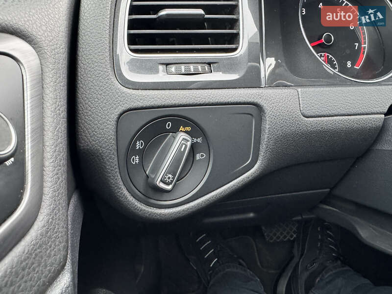 Хетчбек Volkswagen Golf 2018 в Києві