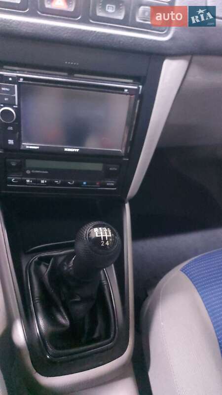 Універсал Volkswagen Golf 2001 в Харкові