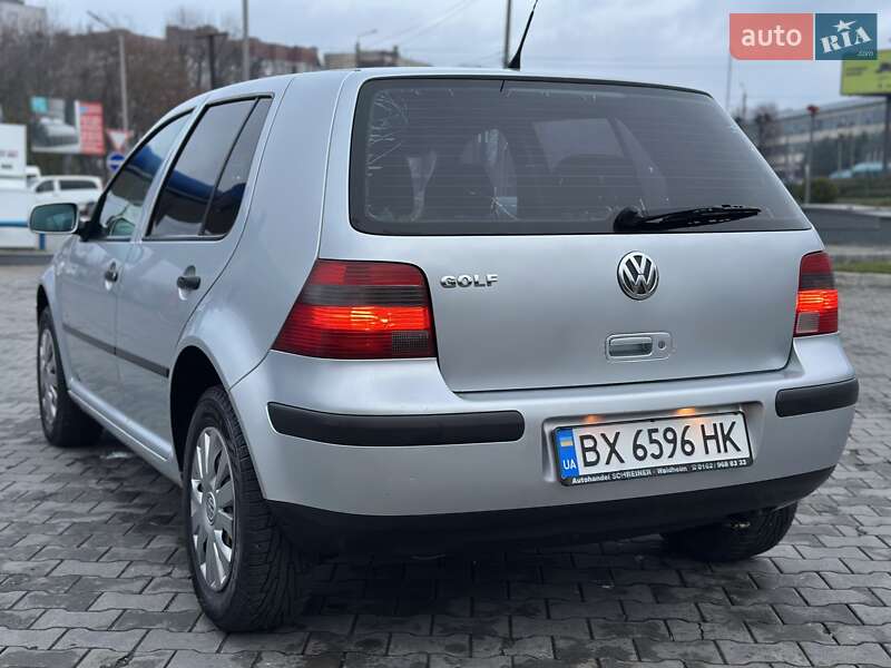 Хэтчбек Volkswagen Golf 2000 в Хмельницком