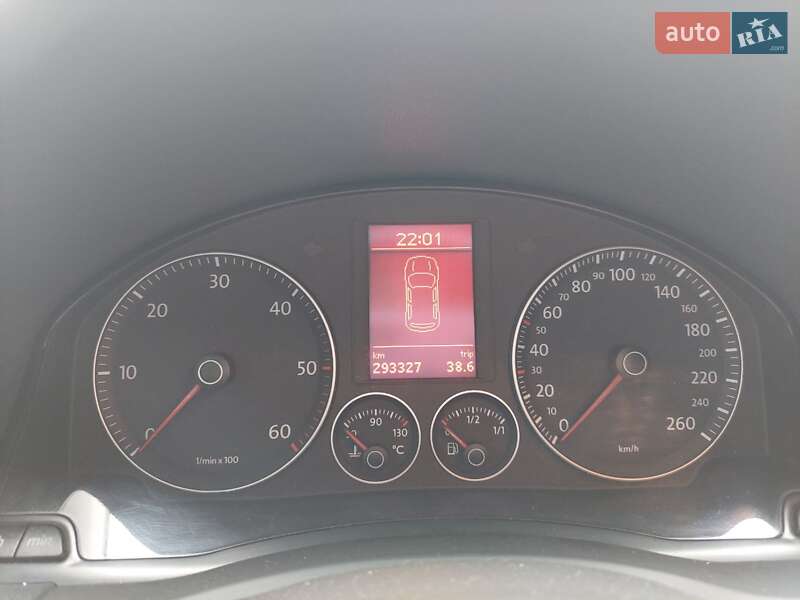 Хетчбек Volkswagen Golf 2004 в Летичіві фото 32 Хетчбек Volkswagen Golf 2004 в Летичіві