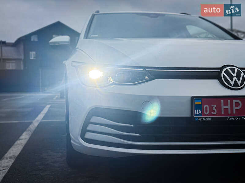 Універсал Volkswagen Golf 2021 в Києві
