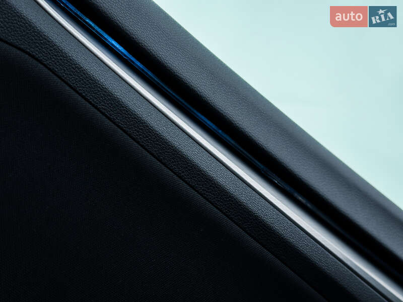 Універсал Volkswagen Golf 2021 в Києві