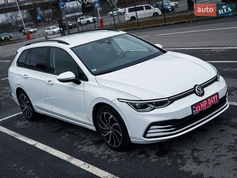 Універсал Volkswagen Golf 2021 в Києві