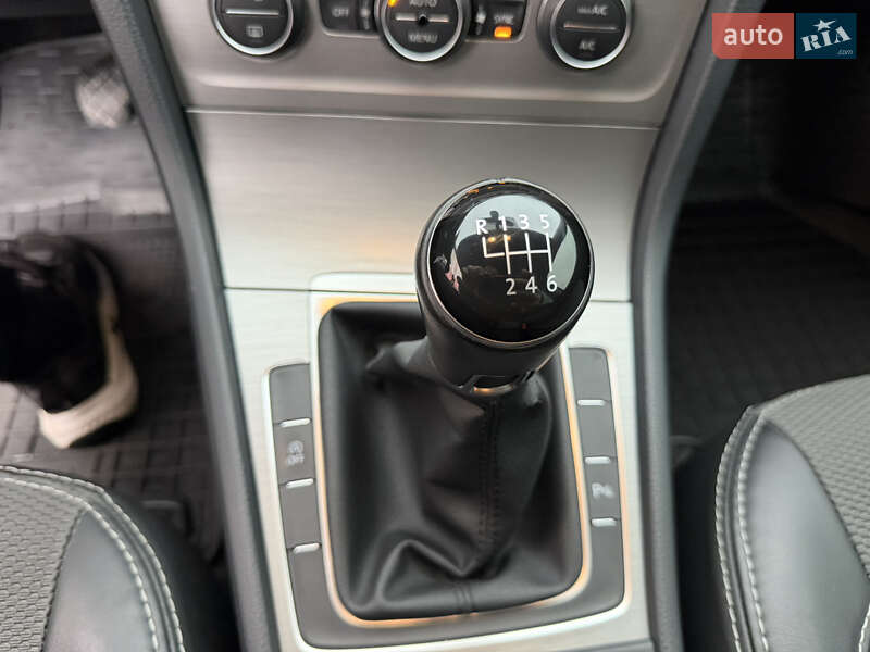 Универсал Volkswagen Golf 2015 в Виннице