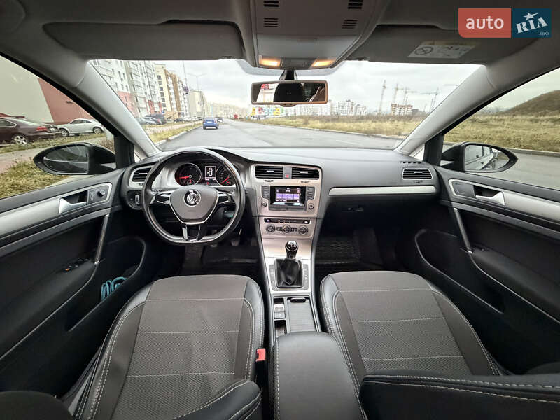 Универсал Volkswagen Golf 2015 в Виннице