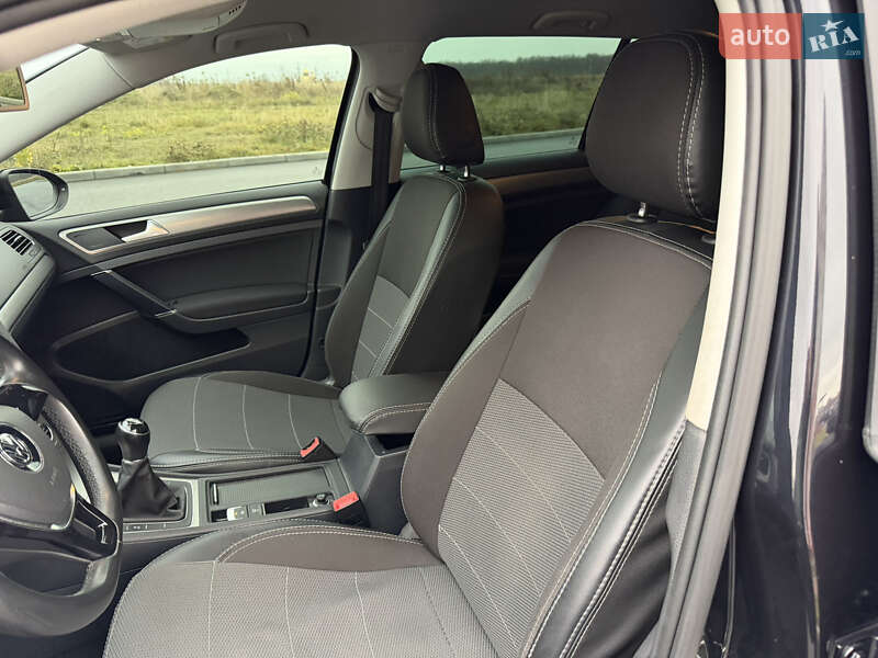 Универсал Volkswagen Golf 2015 в Виннице