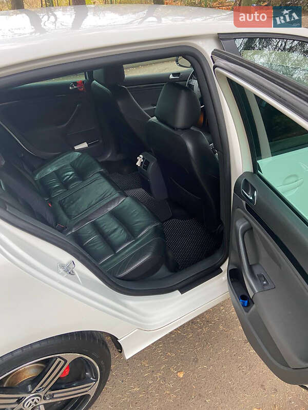 Хэтчбек Volkswagen Golf 2007 в Львове