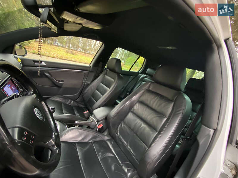 Хэтчбек Volkswagen Golf 2007 в Львове