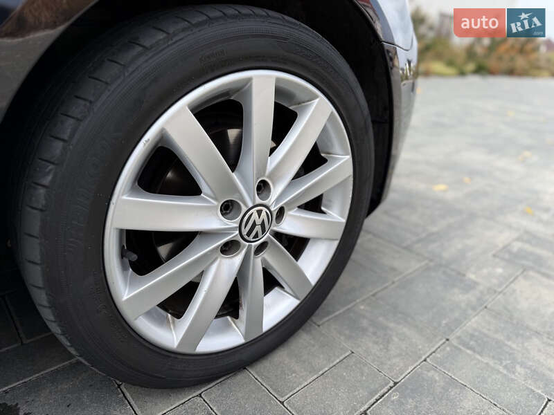 Універсал Volkswagen Golf 2010 в Чернігові