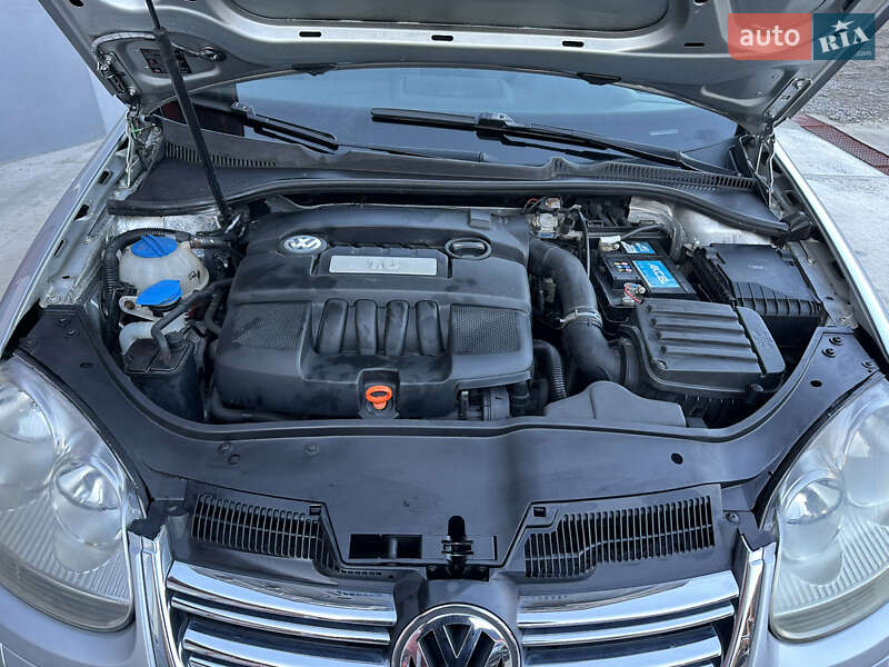 Універсал Volkswagen Golf 2008 в Сокалі