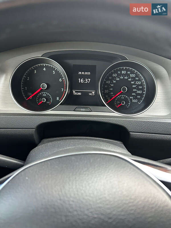 Хэтчбек Volkswagen Golf 2015 в Харькове