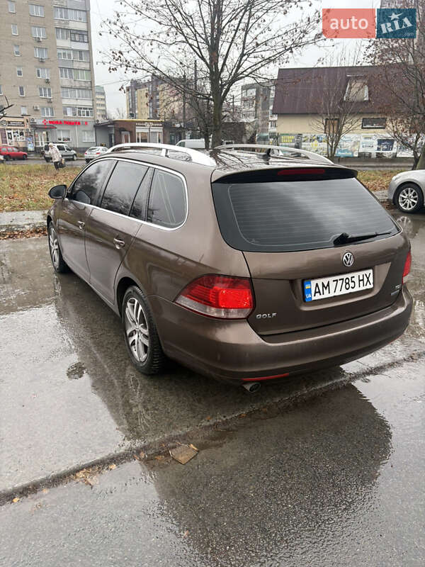 Универсал Volkswagen Golf 2011 в Звягеле