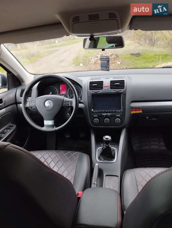 Универсал Volkswagen Golf 2009 в Вознесенске