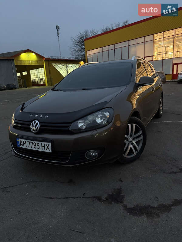 Универсал Volkswagen Golf 2011 в Звягеле
