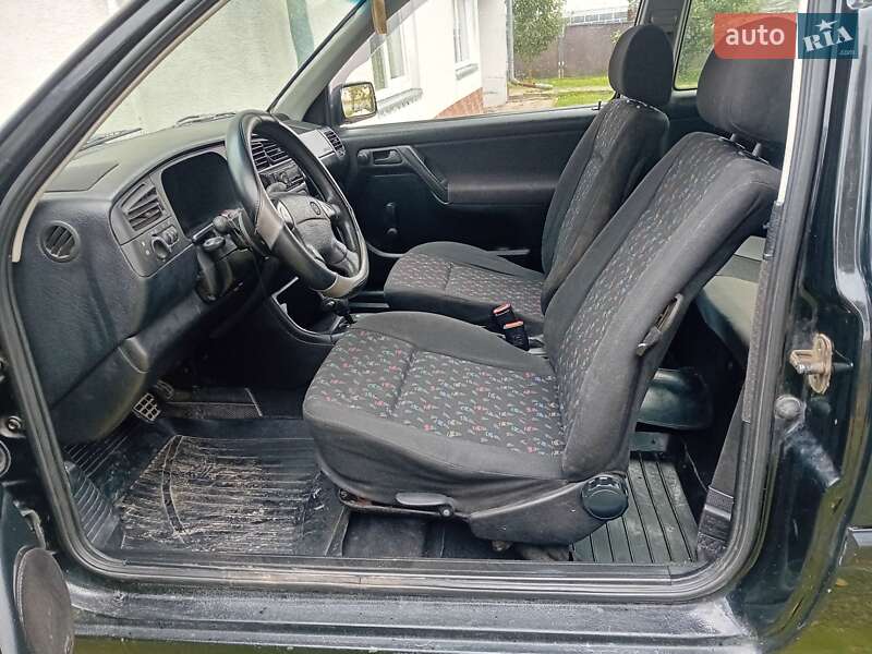 Хетчбек Volkswagen Golf 1994 в Козові