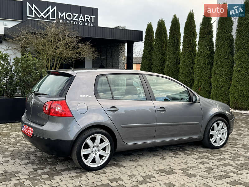 Хэтчбек Volkswagen Golf 2007 в Иршаве