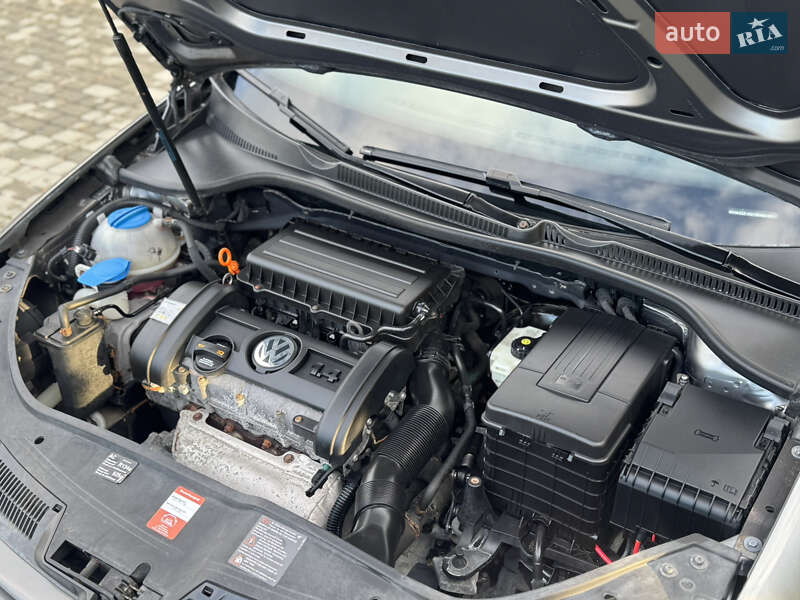 Хэтчбек Volkswagen Golf 2007 в Иршаве