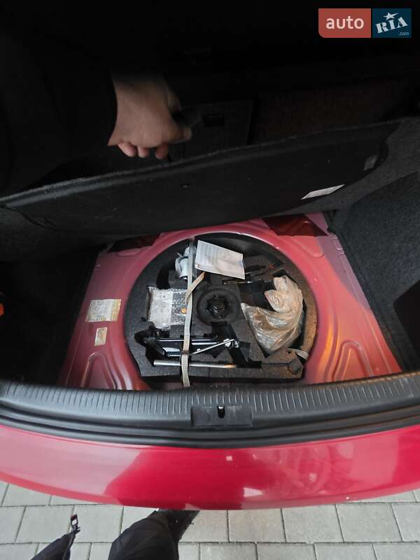 Хэтчбек Volkswagen Golf 2009 в Тернополе