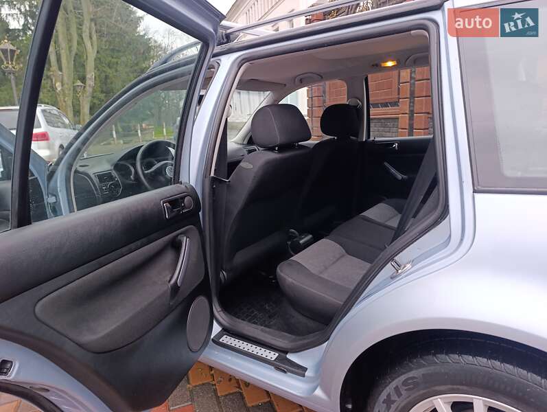 Универсал Volkswagen Golf 2005 в Звягеле фото 16 Универсал Volkswagen Golf 2005 в Звягеле
